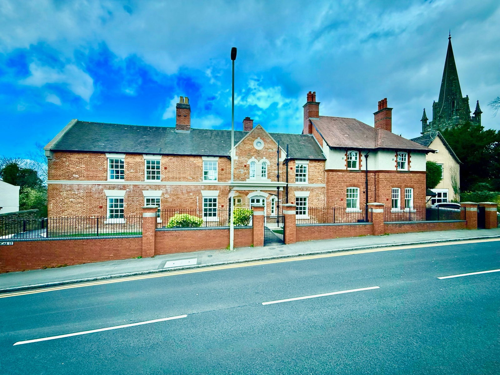 2 bedroom Apartment For Sale