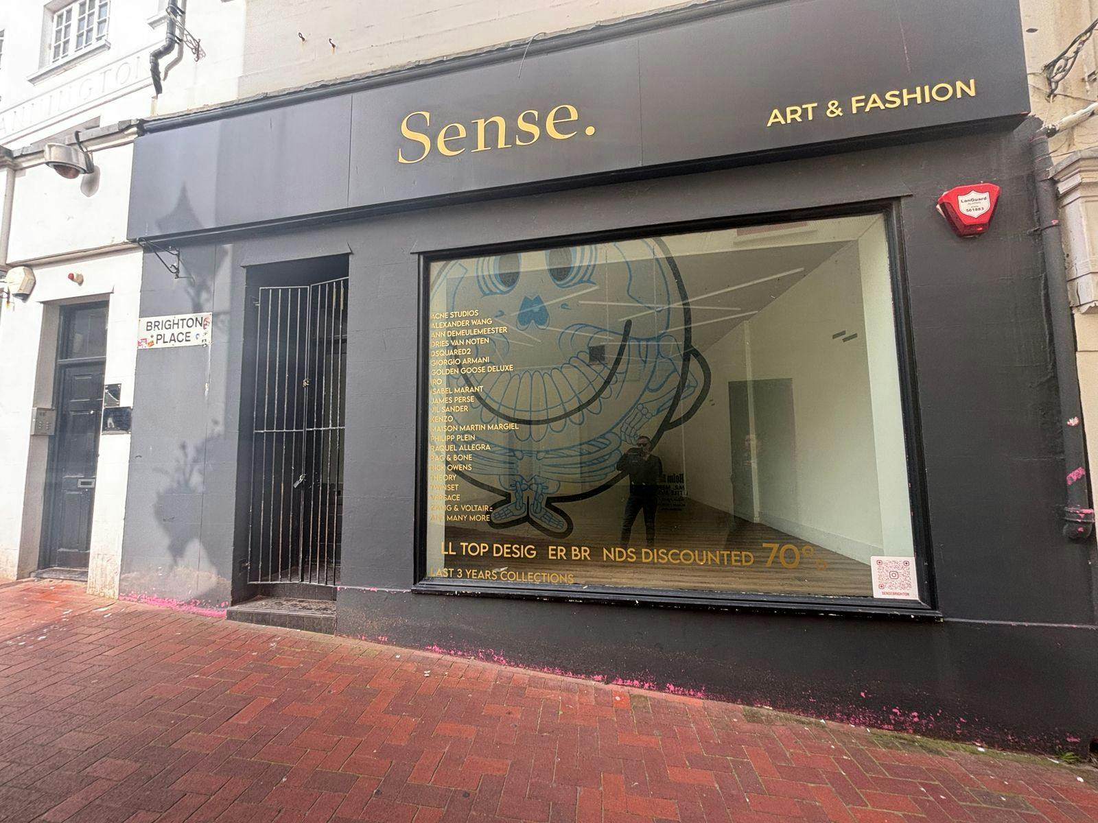 Retail Property (High Street) Let