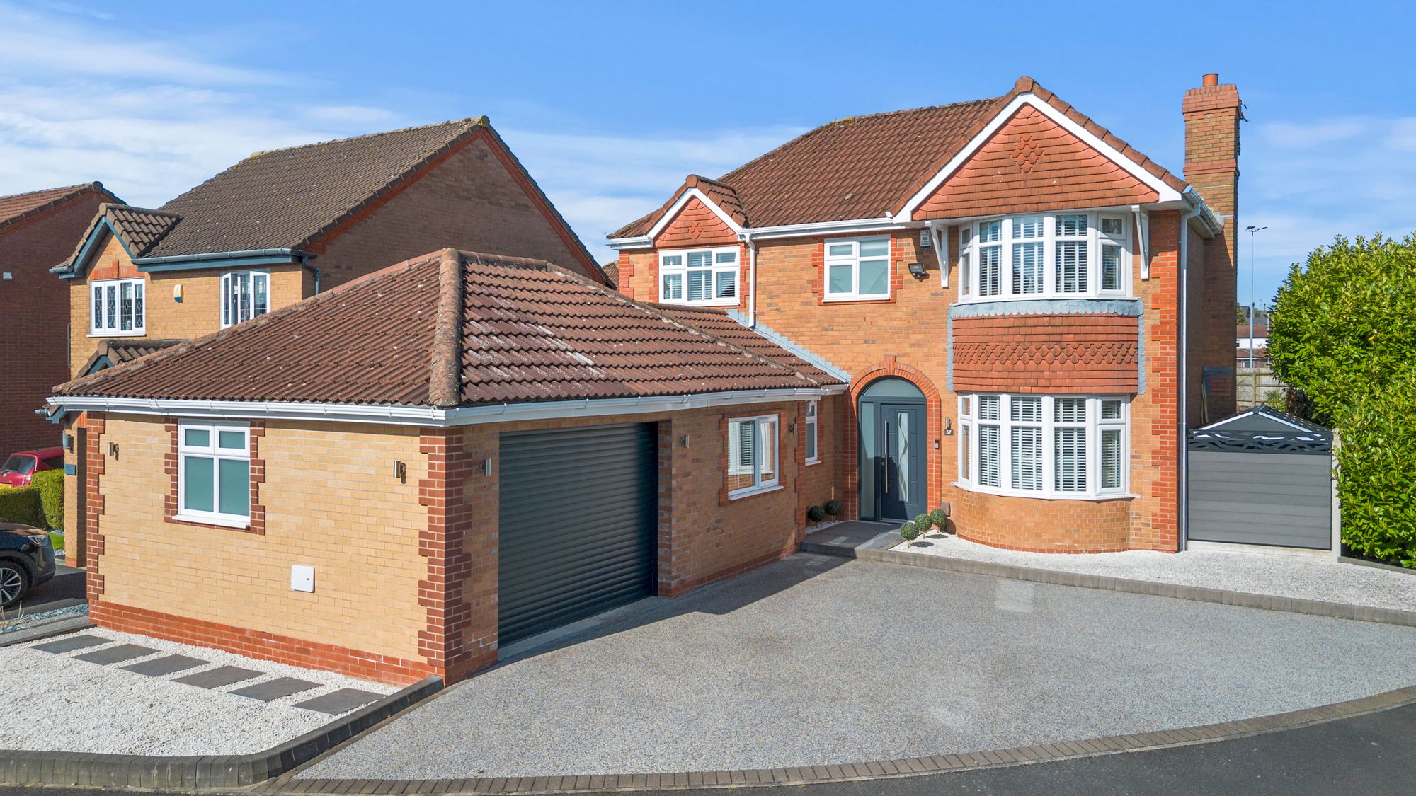 4 bedroom Detached house Under Offer