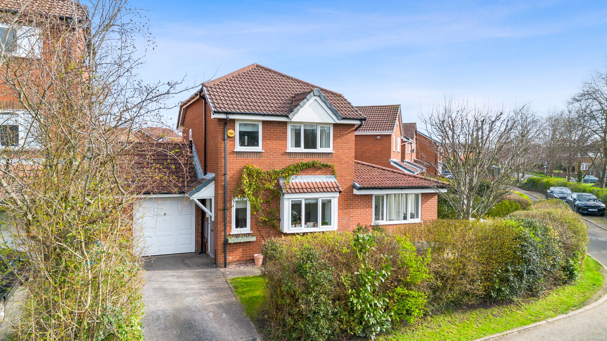 3 bedroom Detached house Under Offer