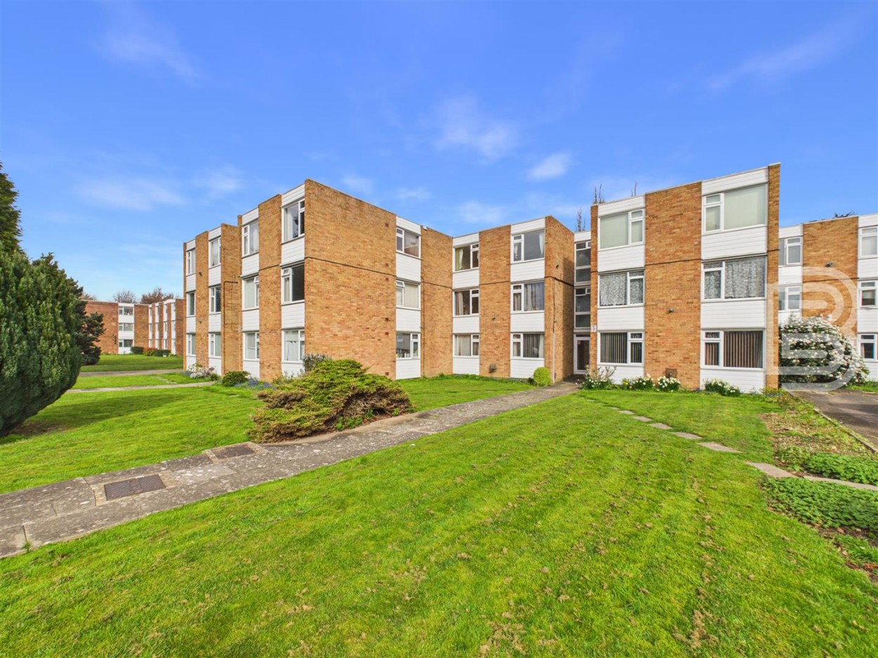 2 bedroom Flat Under Offer