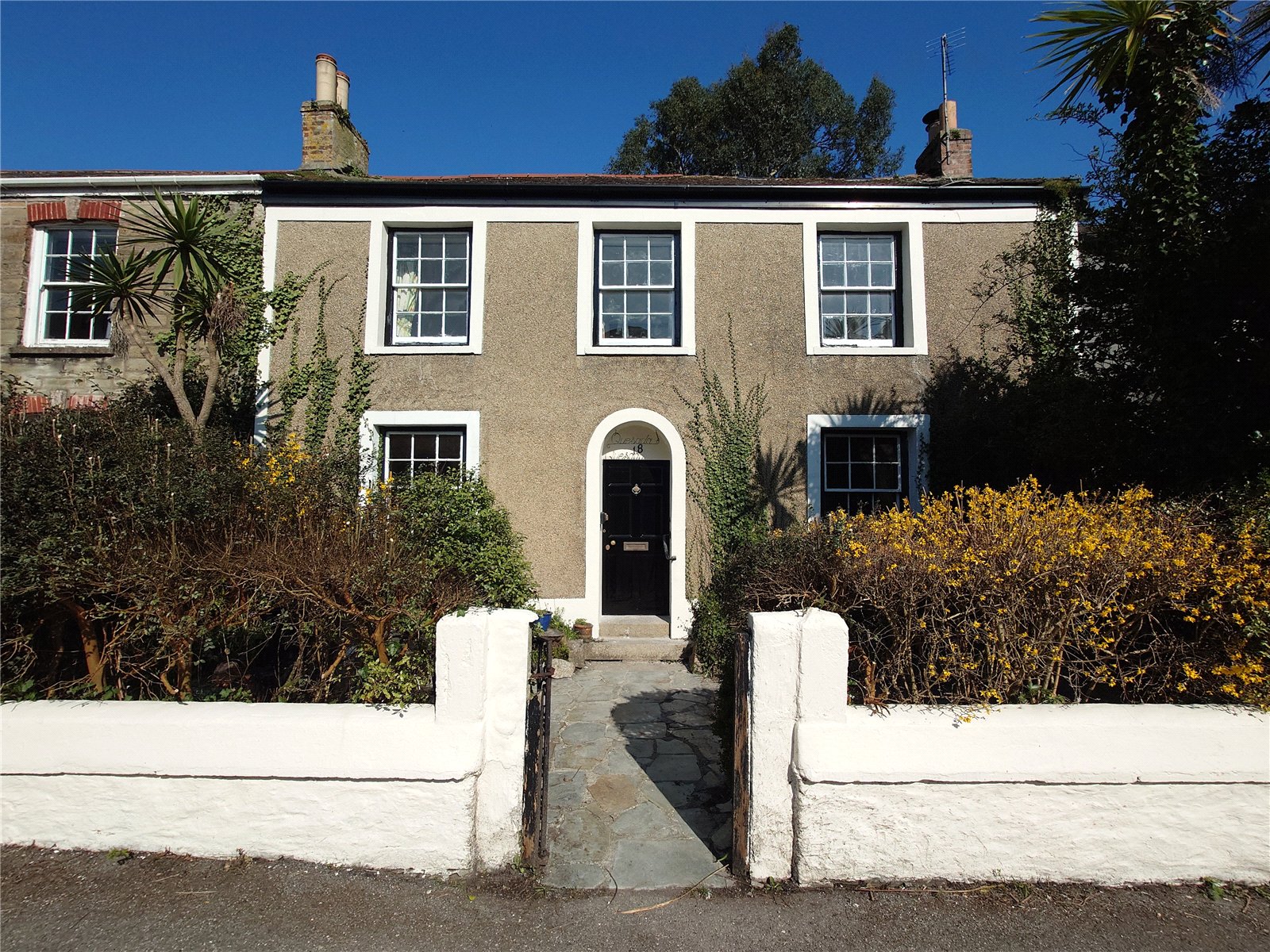 5 bedroom House (unspecified) For Sale