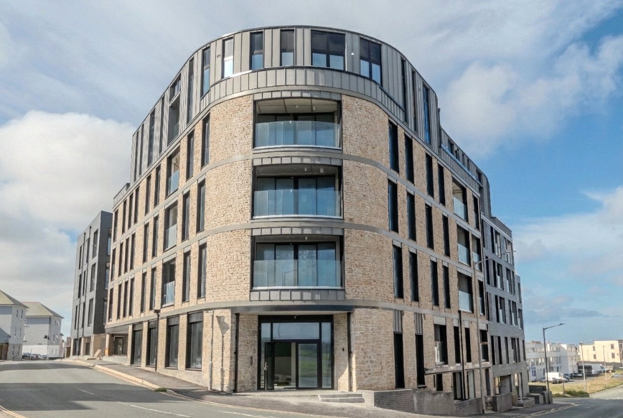 3 bedroom Flat share For Sale