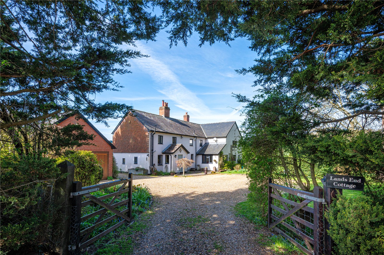 5 bedroom House (unspecified) For Sale