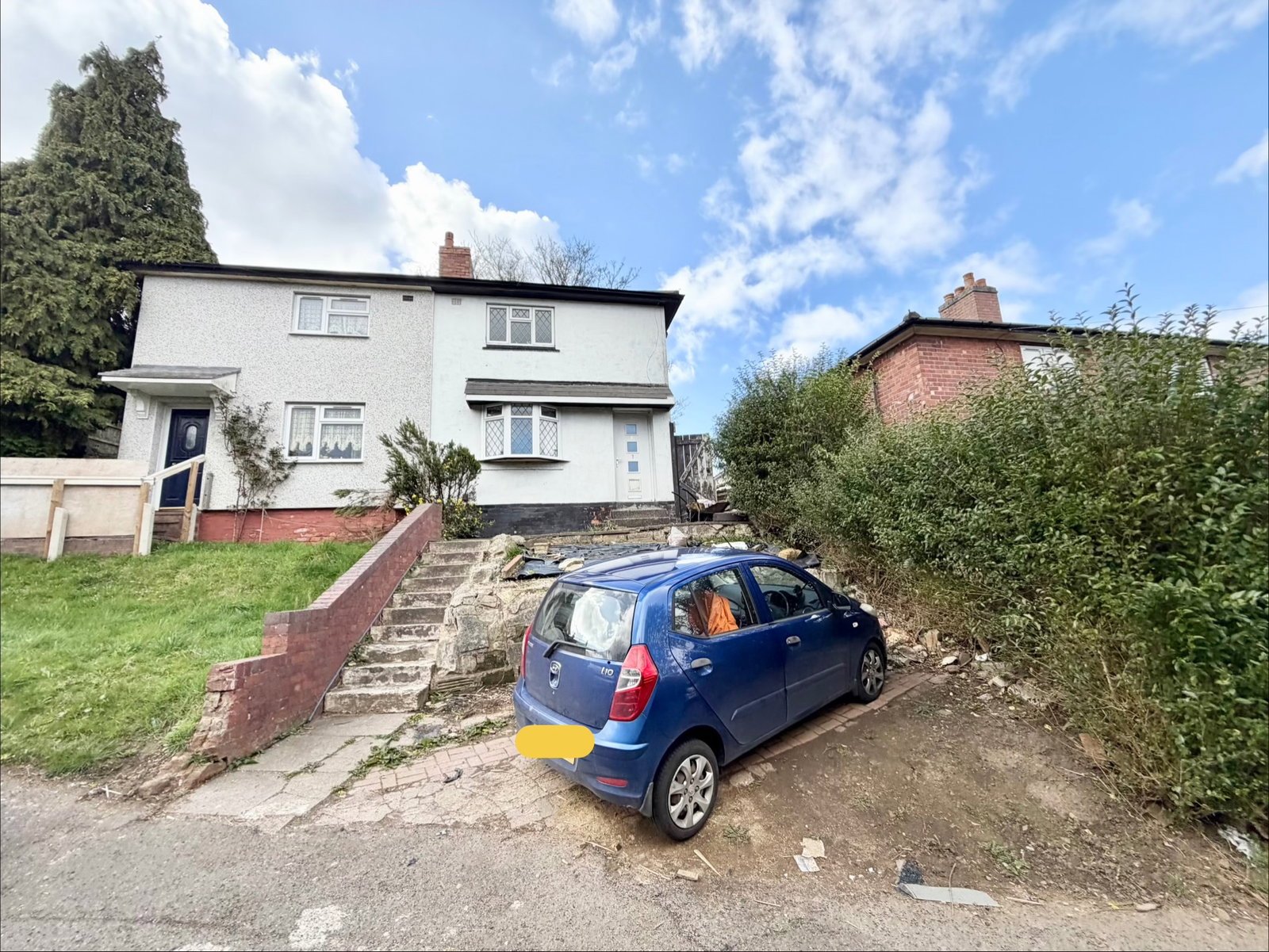 2 bedroom Semi-detached house For Sale