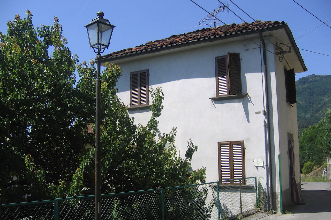 2 bedroom Property For Sale