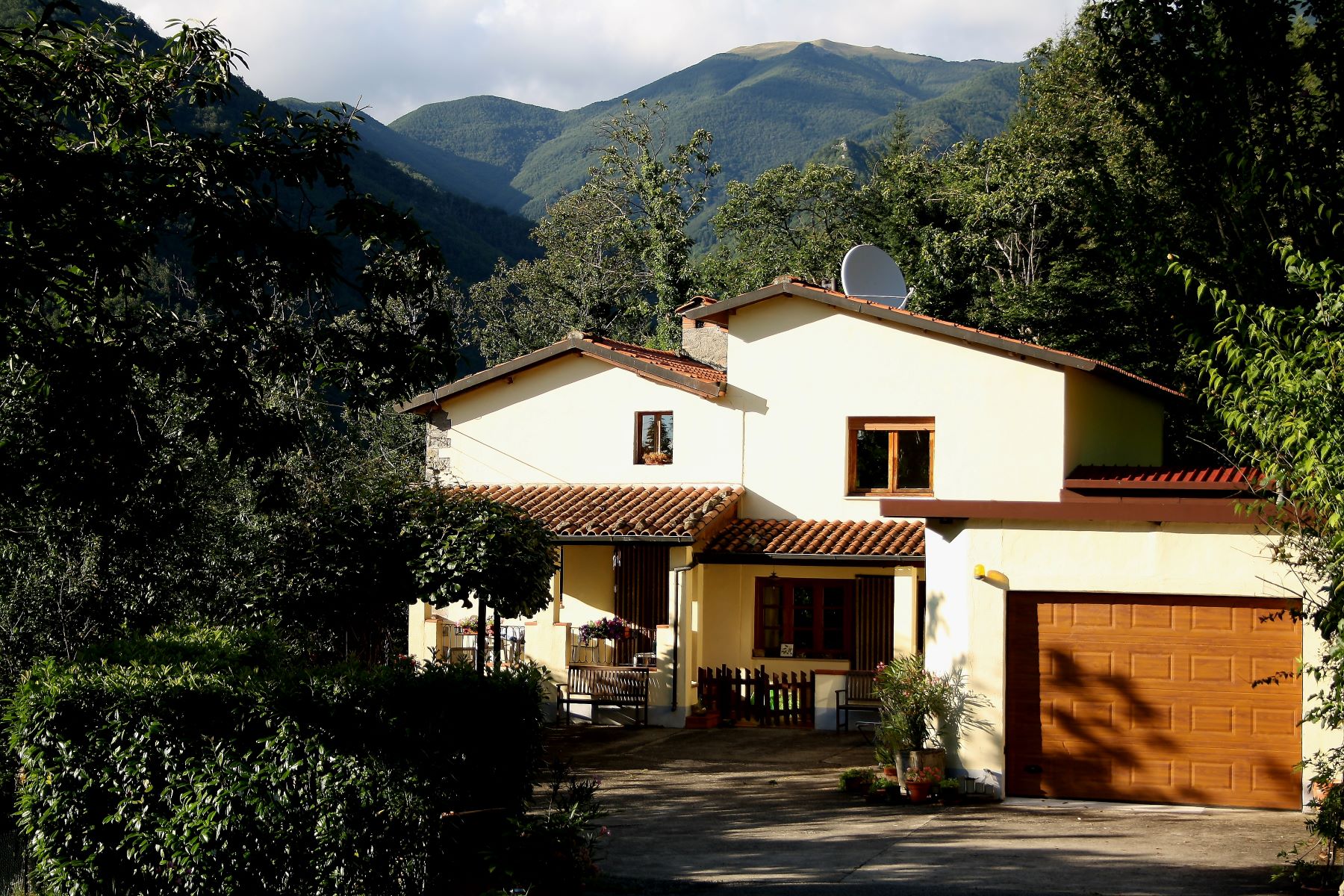 4 bedroom House (unspecified) For Sale