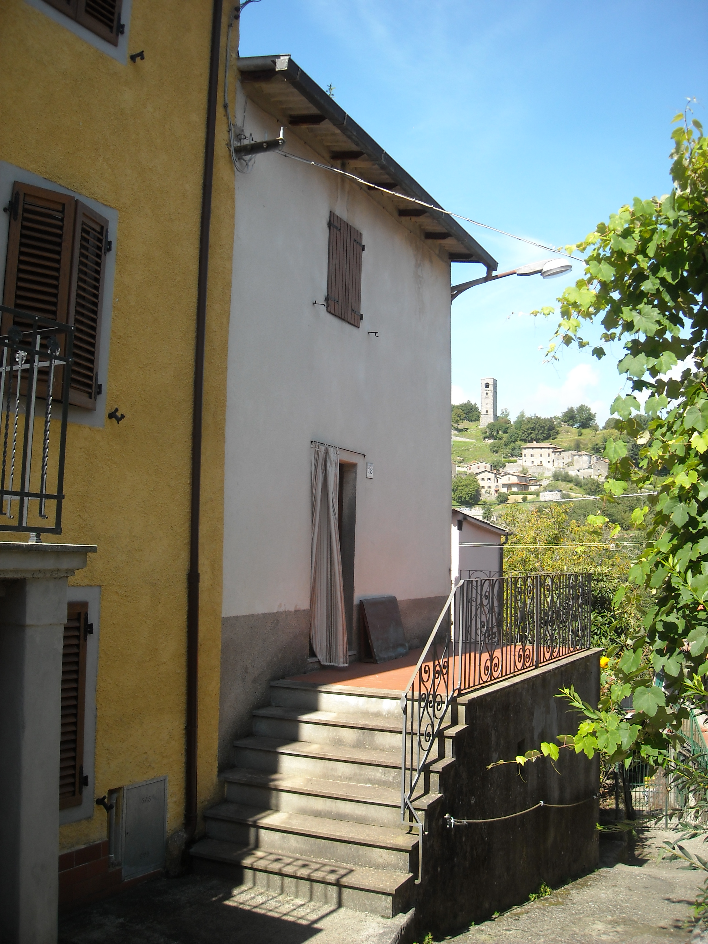 2 bedroom Property For Sale