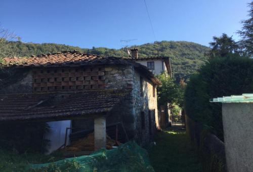 4 bedroom House (unspecified) For Sale