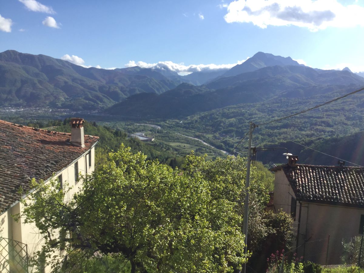 2 bedroom Property For Sale