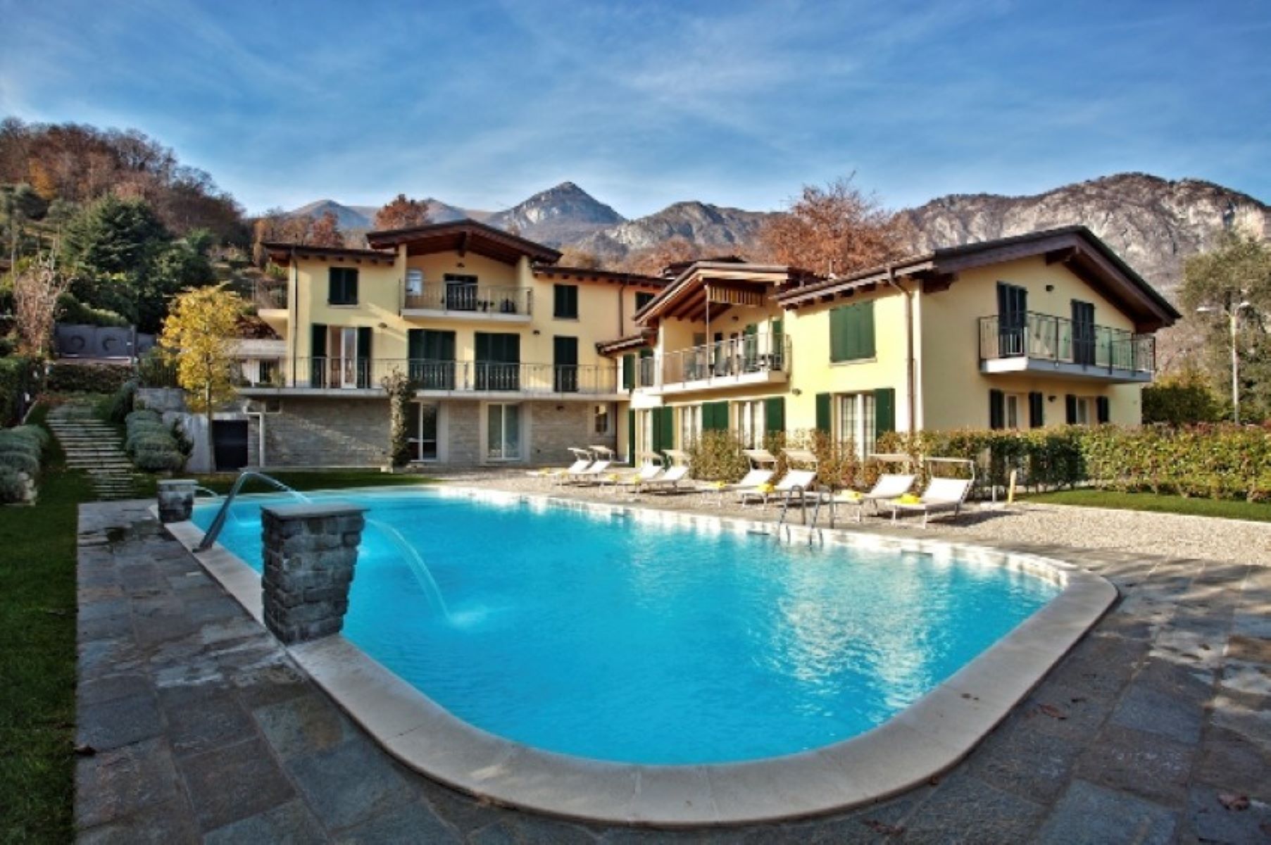 3 bedroom Apartment For Sale