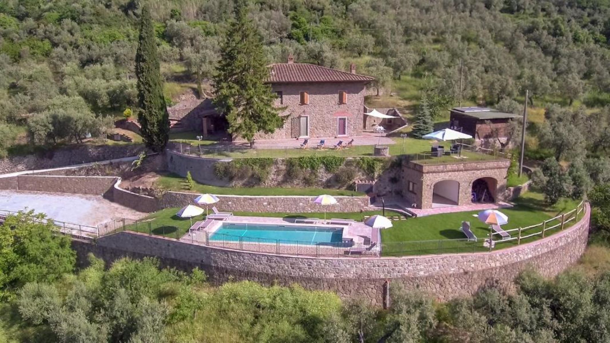 6 Bed Villa in Italy