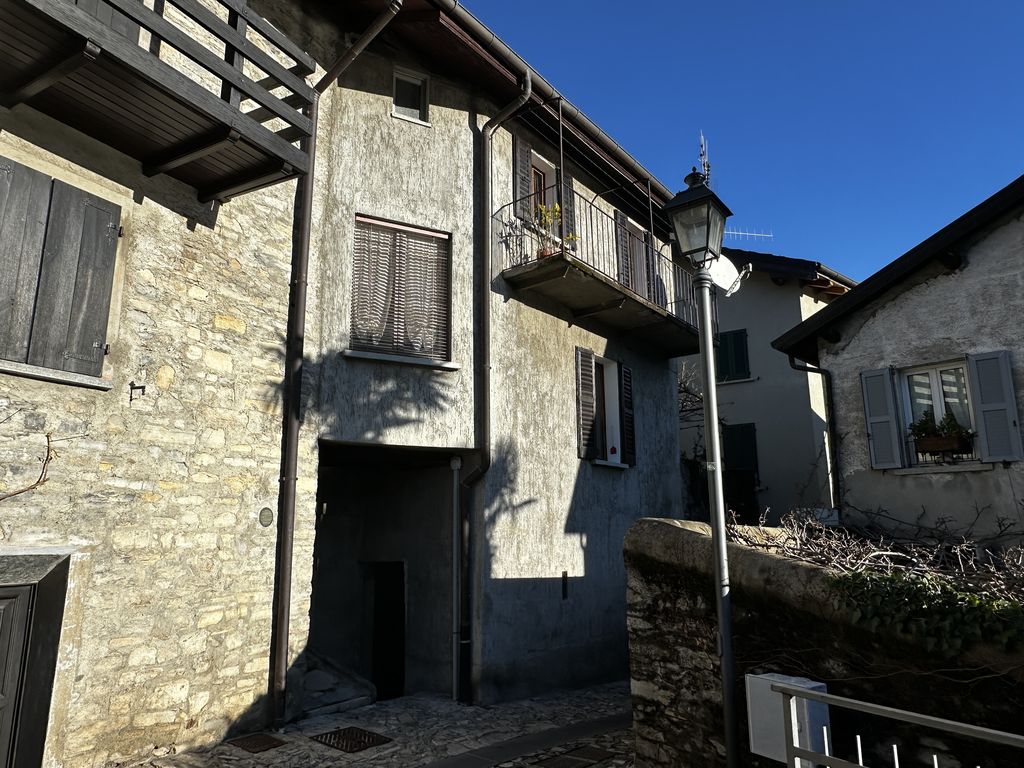 1 bedroom House (unspecified) For Sale