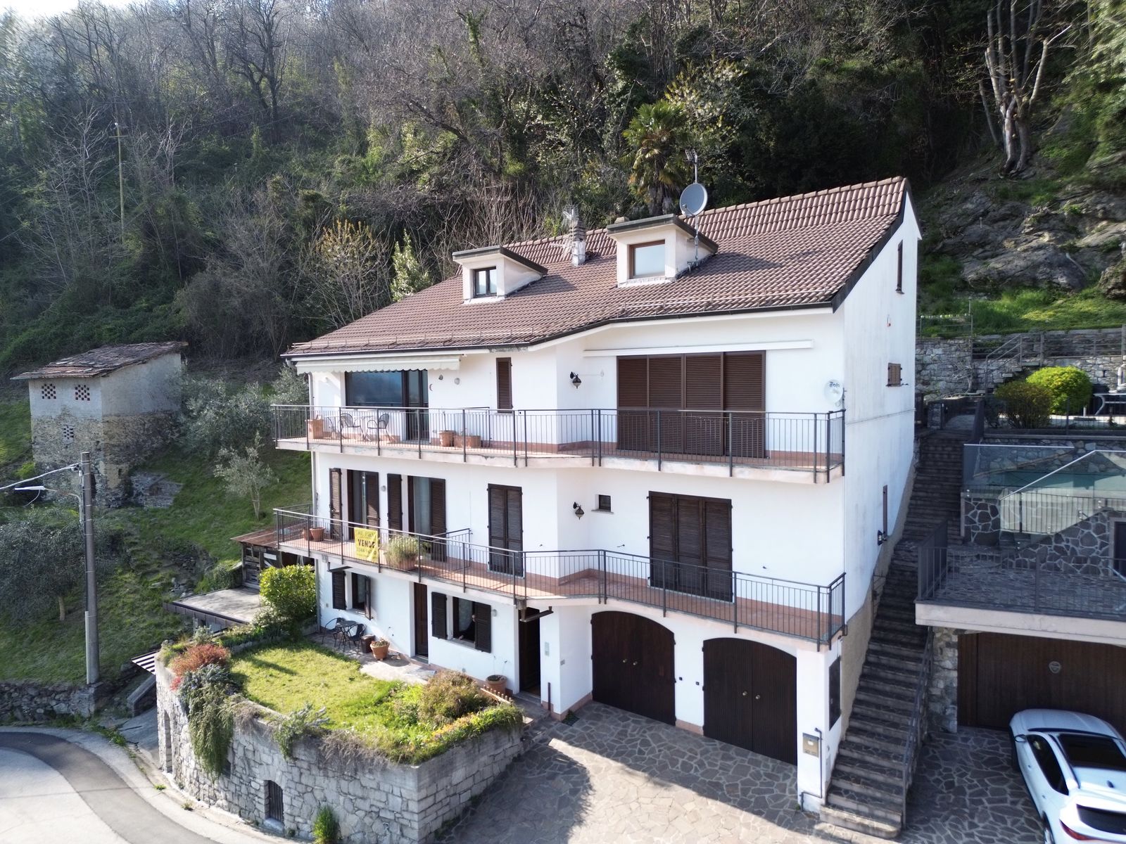 4 bedroom House (unspecified) For Sale
