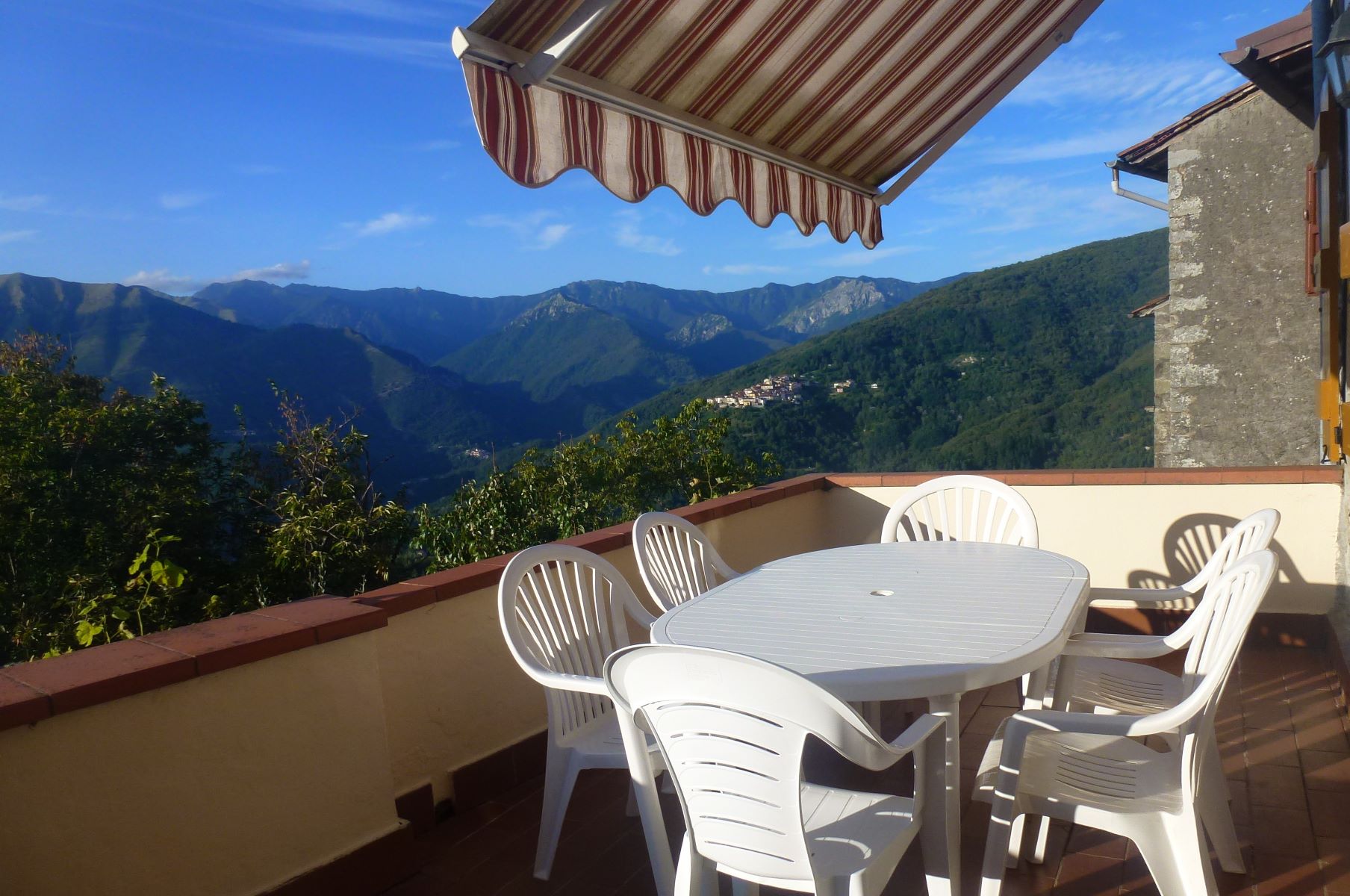 4 bedroom House (unspecified) For Sale