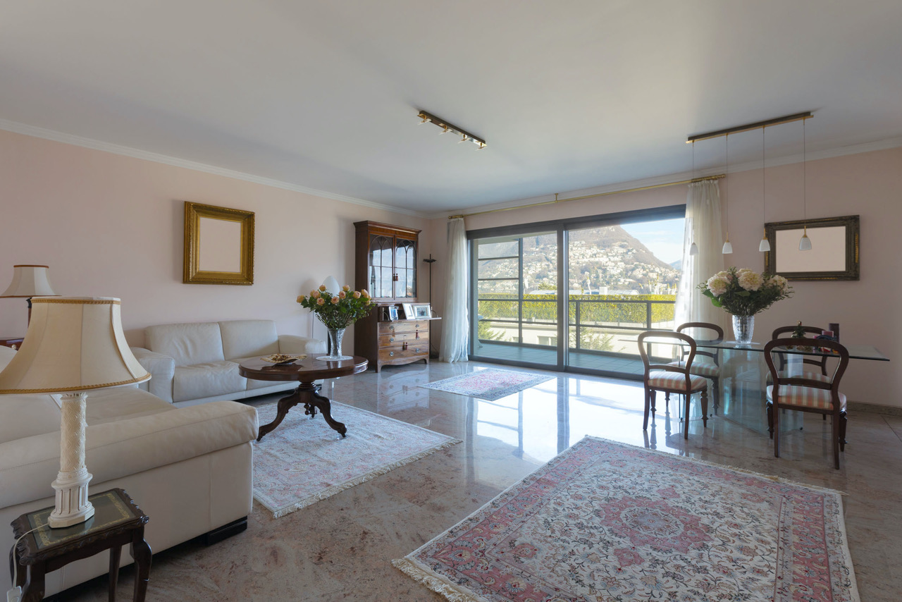 3 bedroom Apartment For Sale