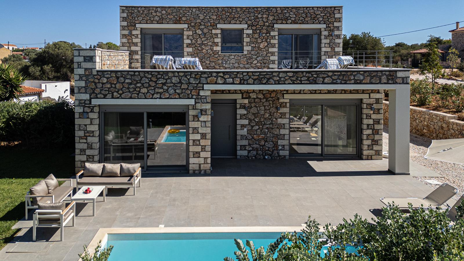 4 bedroom Villa For Sale