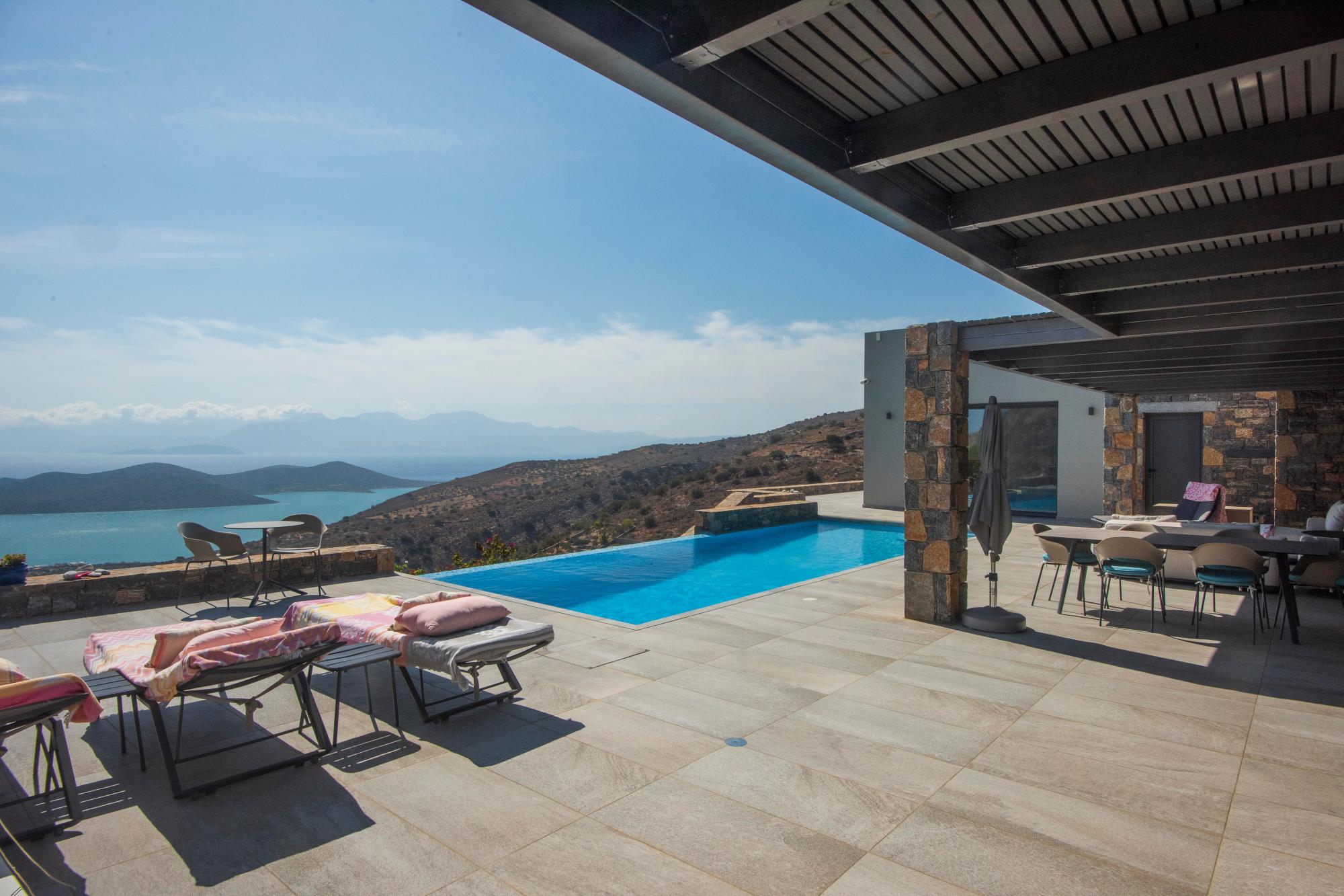 4 bedroom Villa For Sale