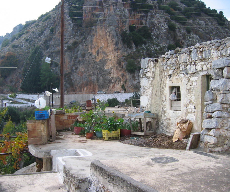 1 bedroom Stone House For Sale