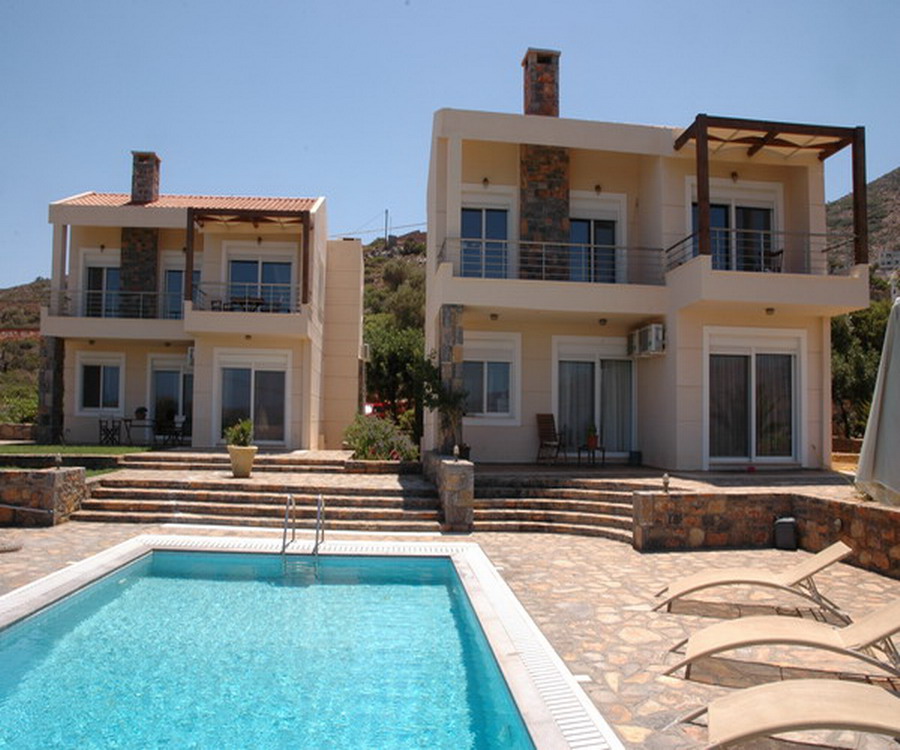 8 bedroom Villa For Sale