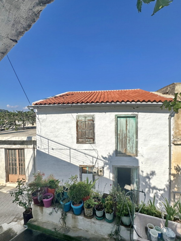 1 bedroom Stone House For Sale