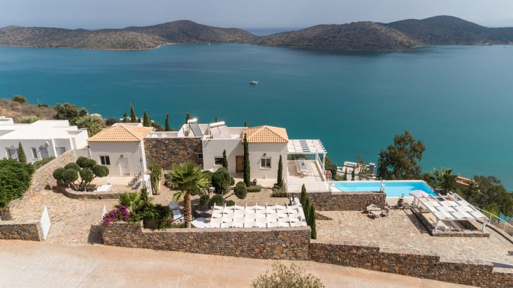 5 bedroom Villa For Sale