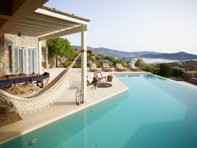 8 bedroom Villa For Sale