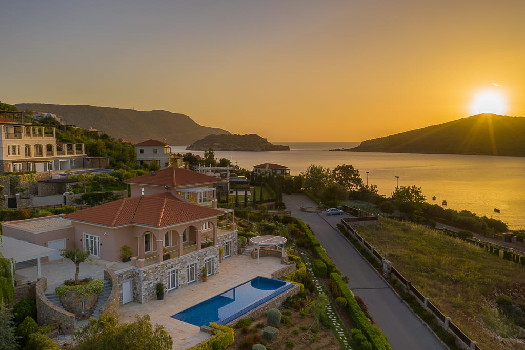 6 bedroom Villa For Sale