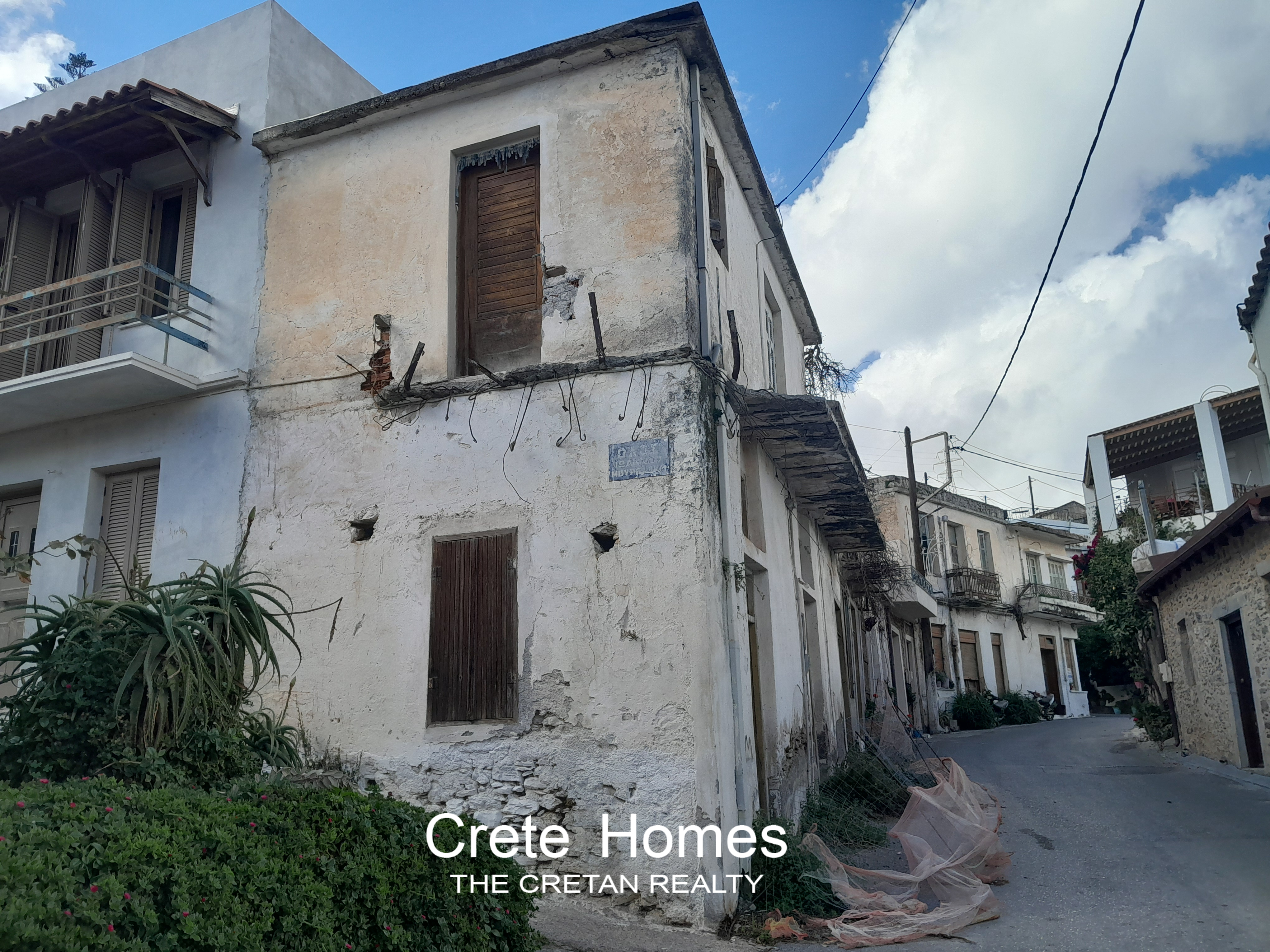 2 bedroom House (unspecified) For Sale