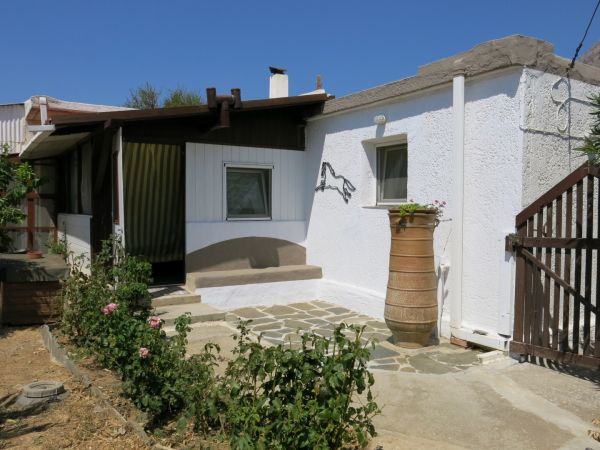 1 bedroom Stone House For Sale