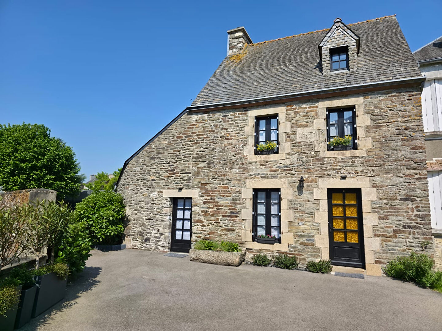 3 bedroom House (unspecified) For Sale