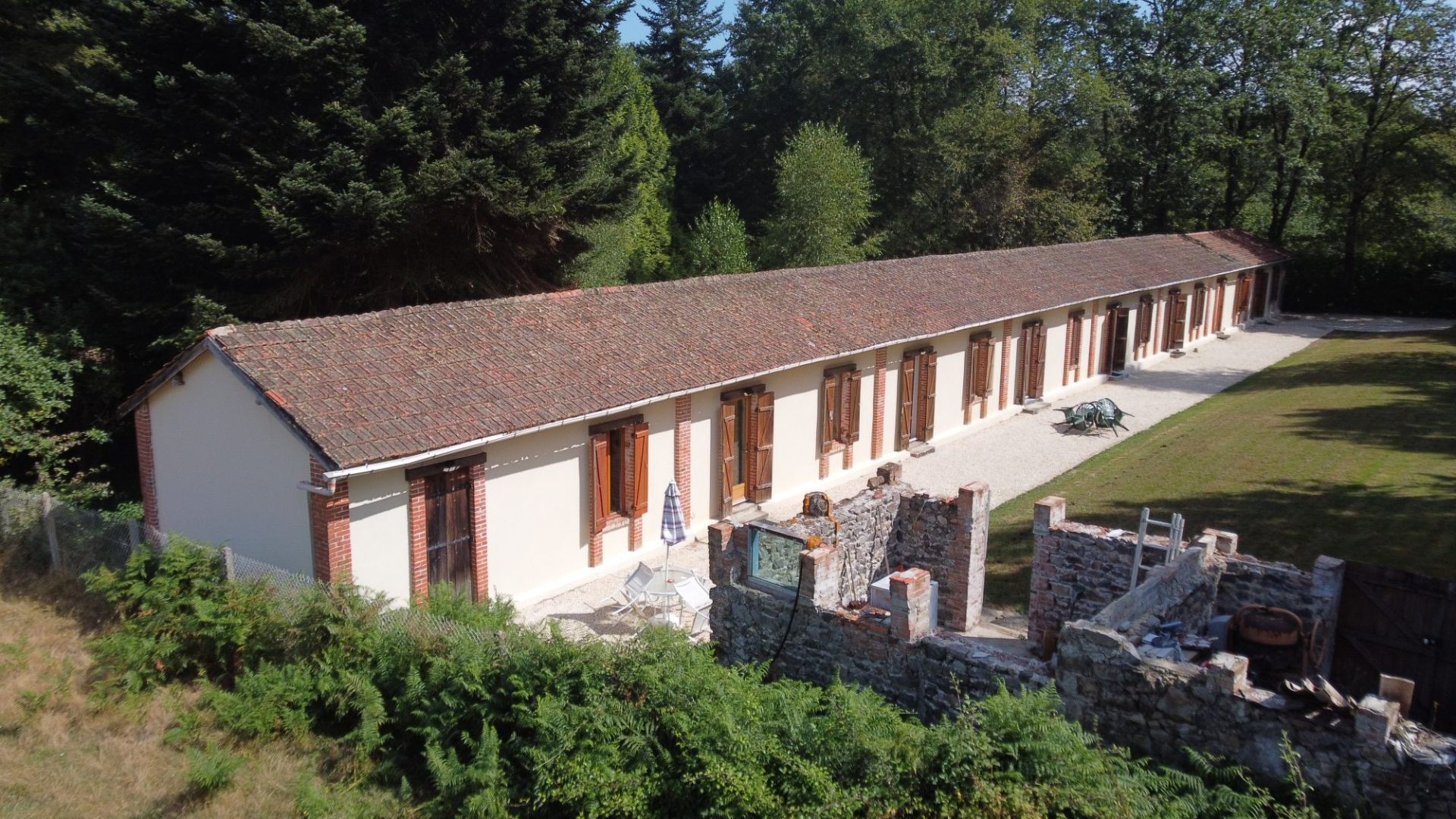7 bedroom House (unspecified) For Sale