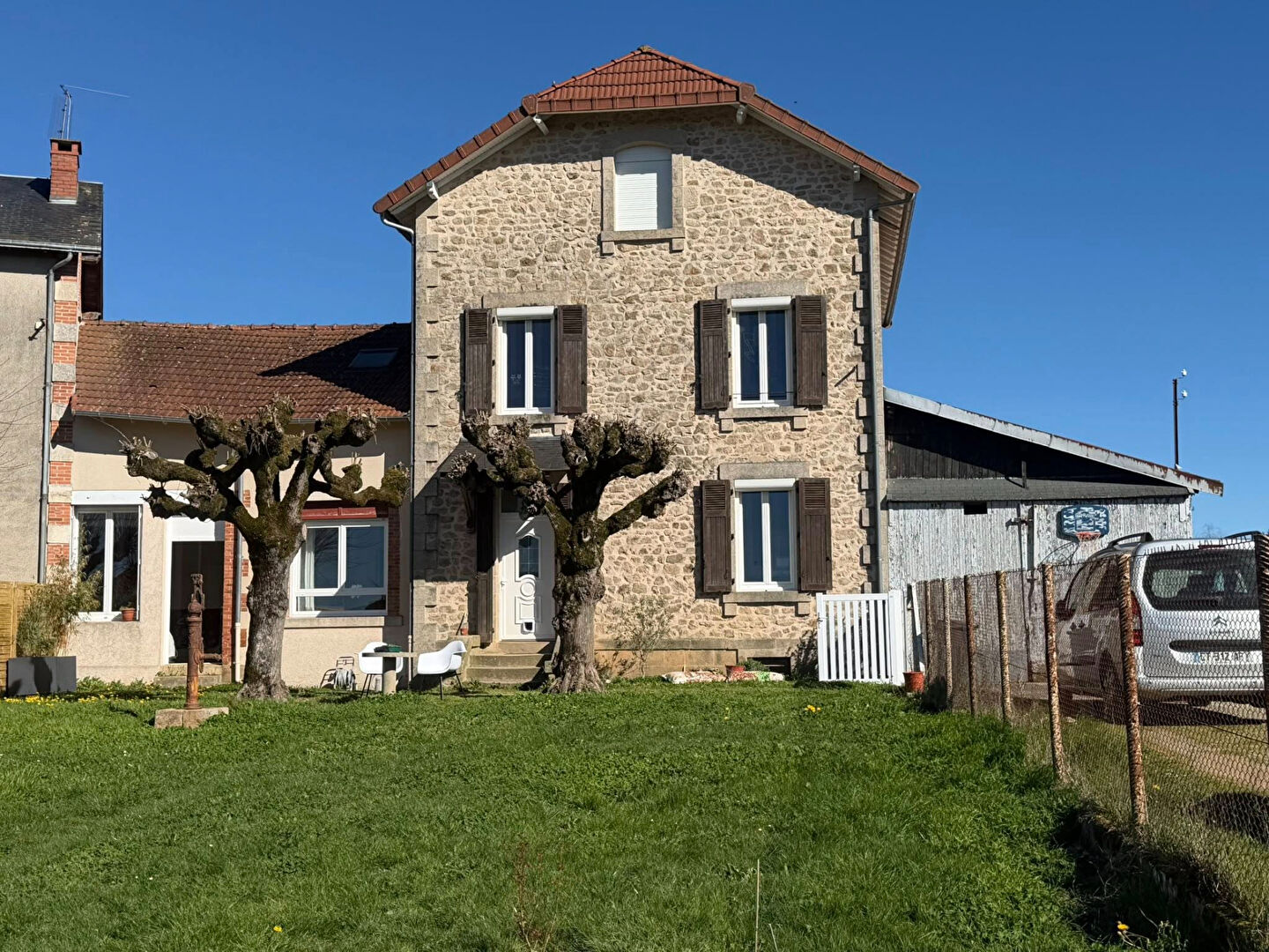4 bedroom House (unspecified) For Sale