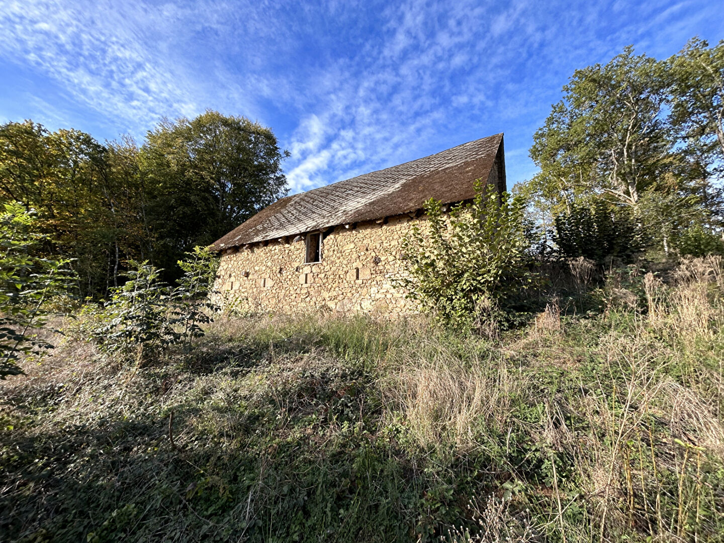 6 bedroom Barn For Sale
