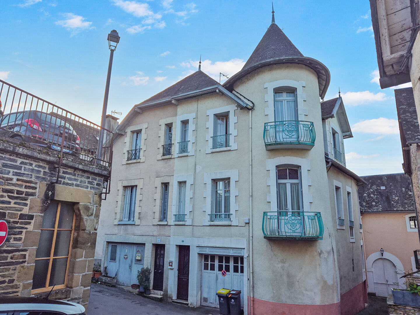3 bedroom Stone House For Sale