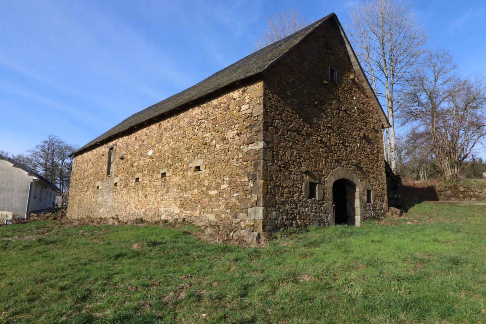 5 bedroom Barn For Sale
