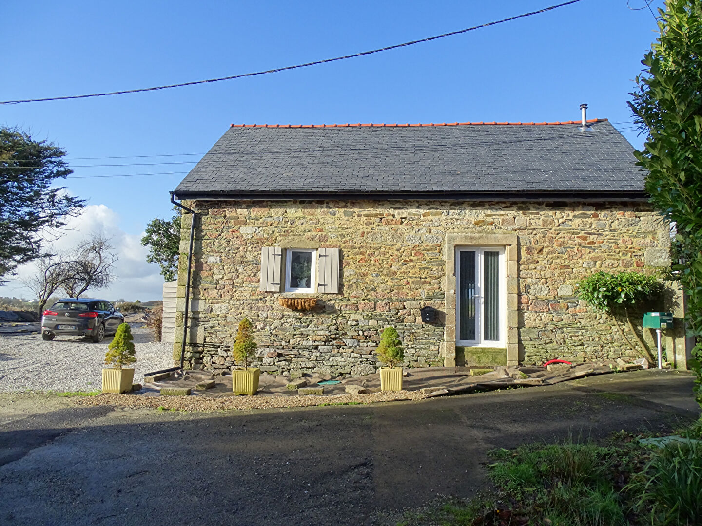 3 bedroom Stone House For Sale