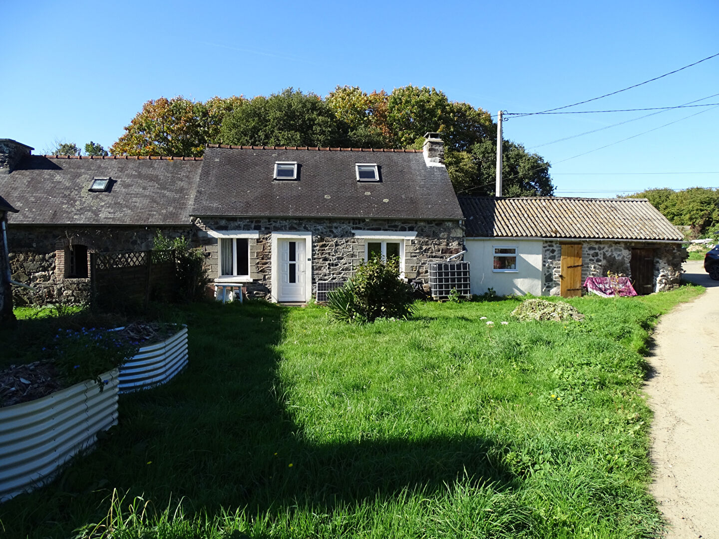 1 bedroom Detached house For Sale