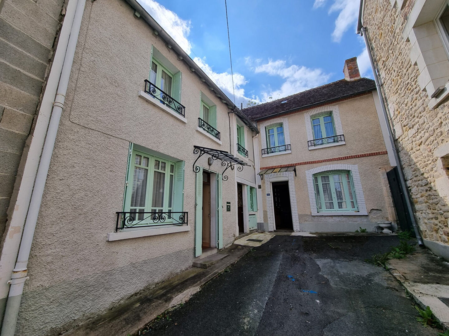 3 bedroom House (unspecified) For Sale