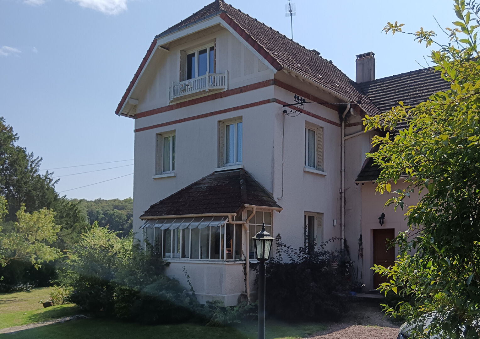 8 bedroom House (unspecified) For Sale