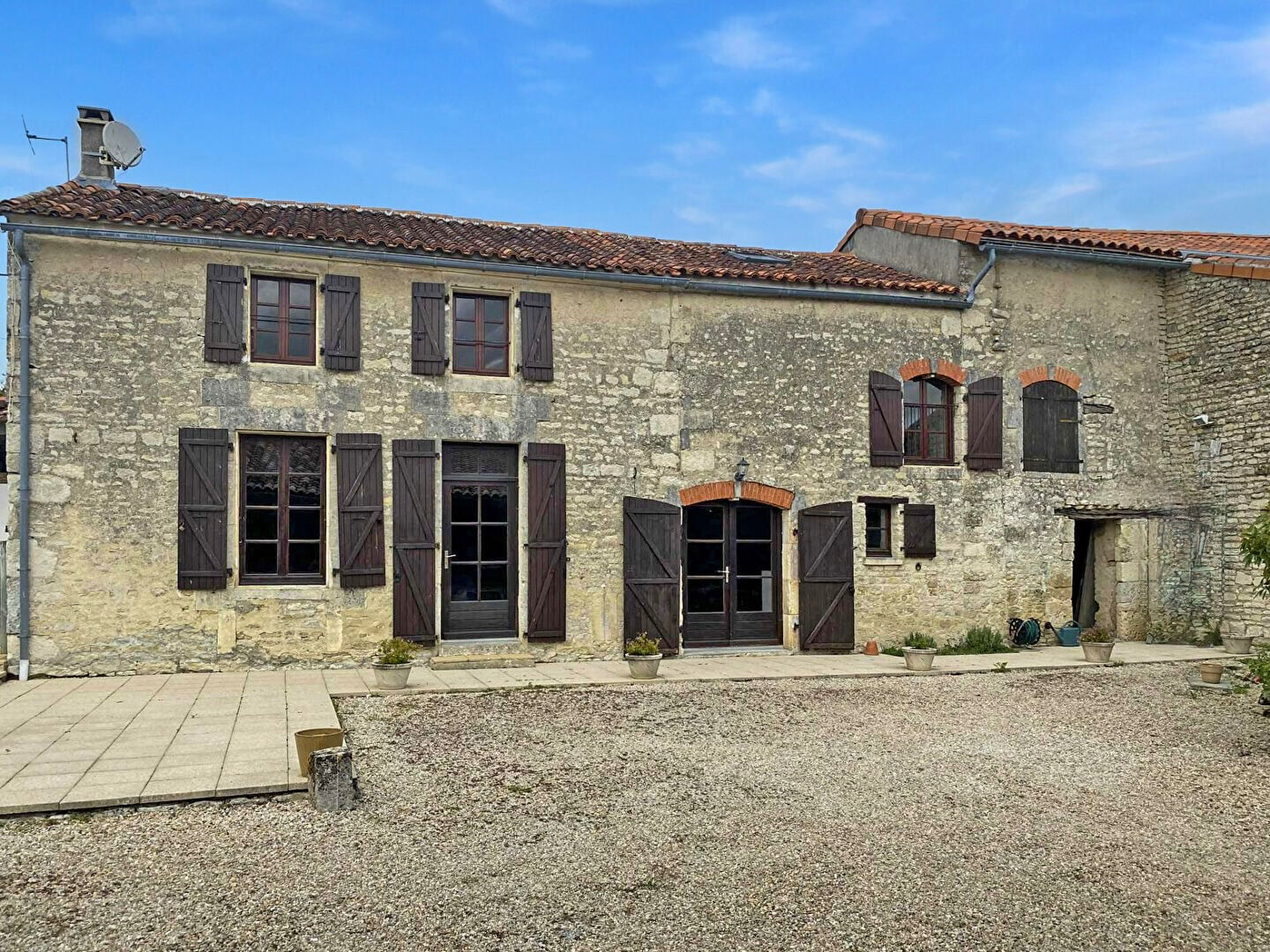 3 bedroom Barn For Sale