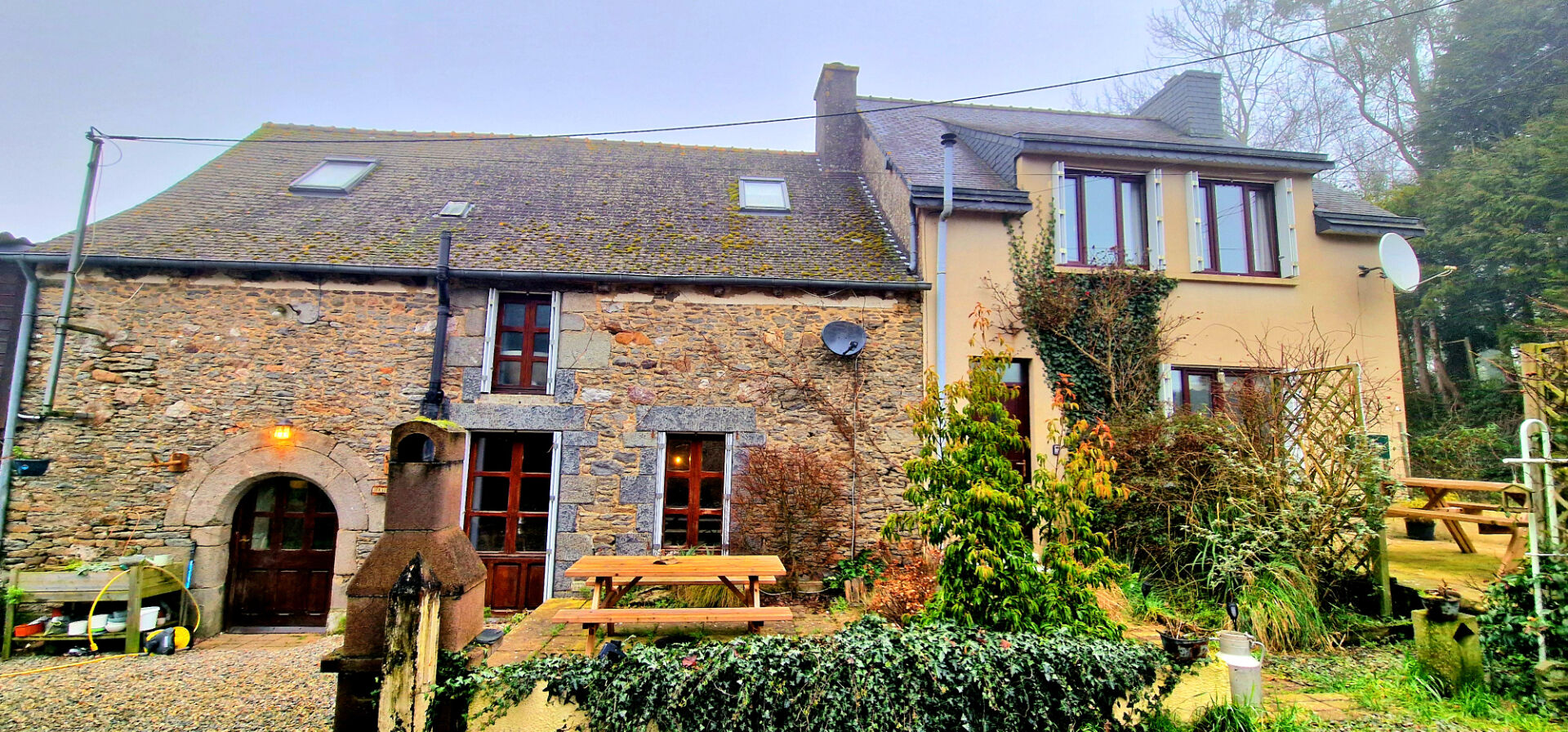 6 bedroom Plot For Sale