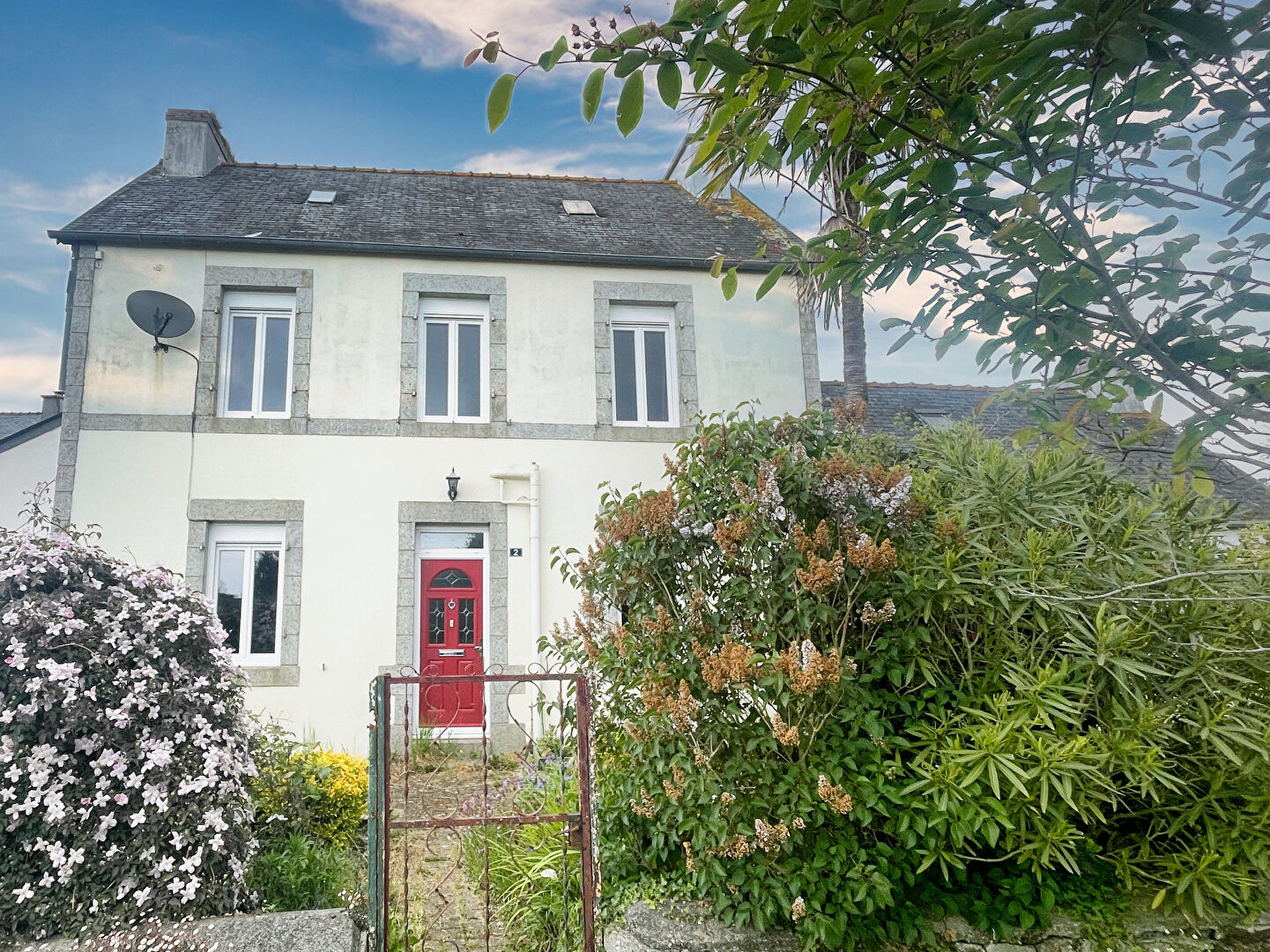 2 bedroom Village House For Sale