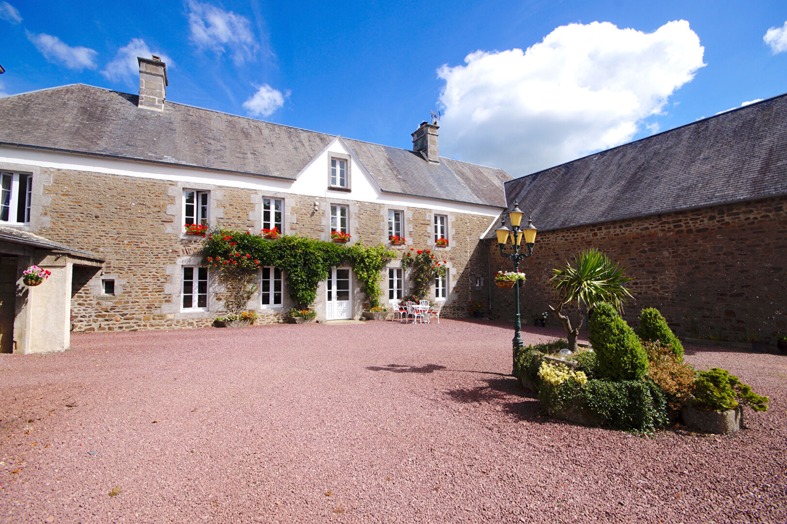 6 bedroom Plot For Sale