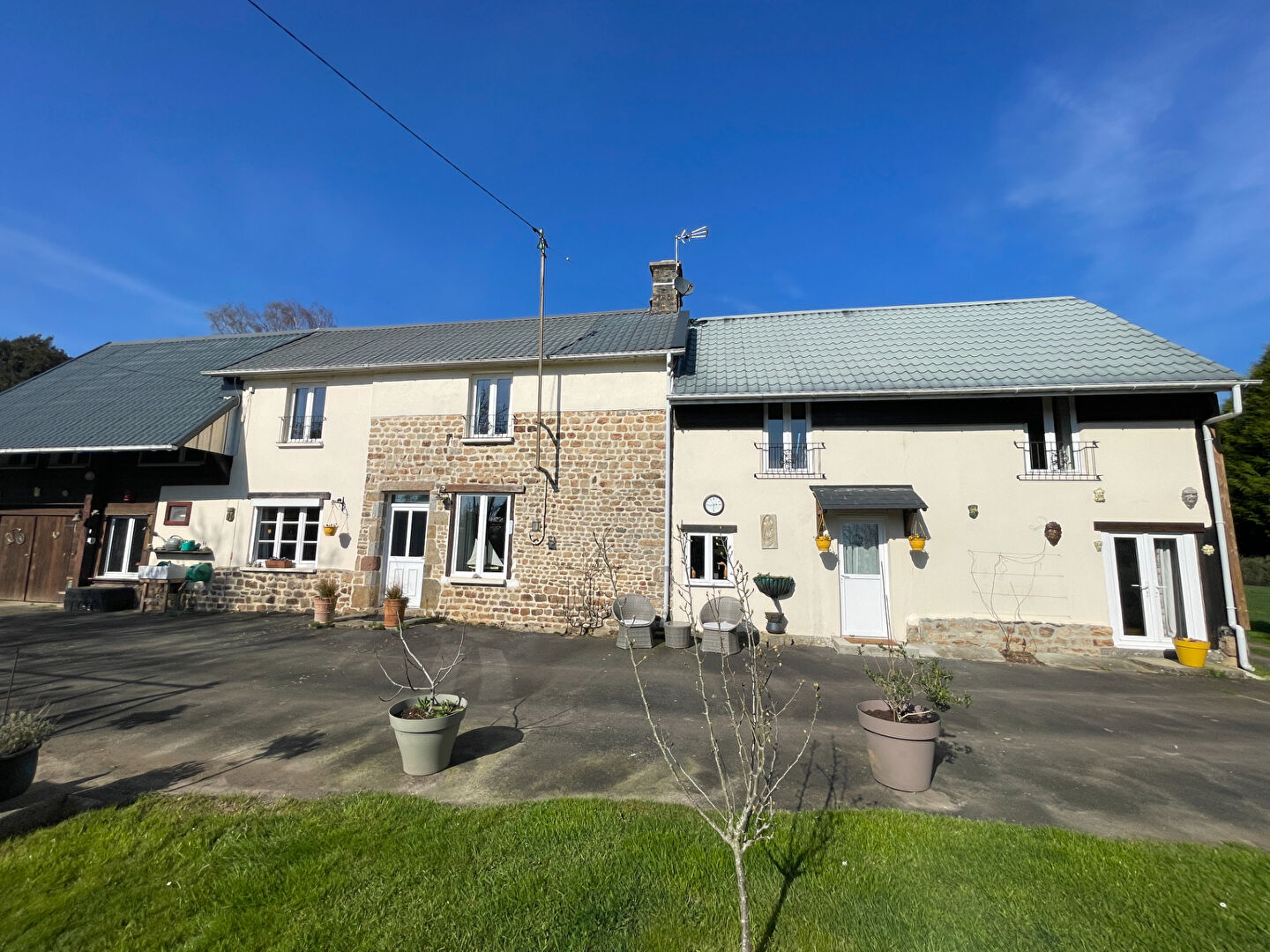 3 bedroom House (unspecified) For Sale