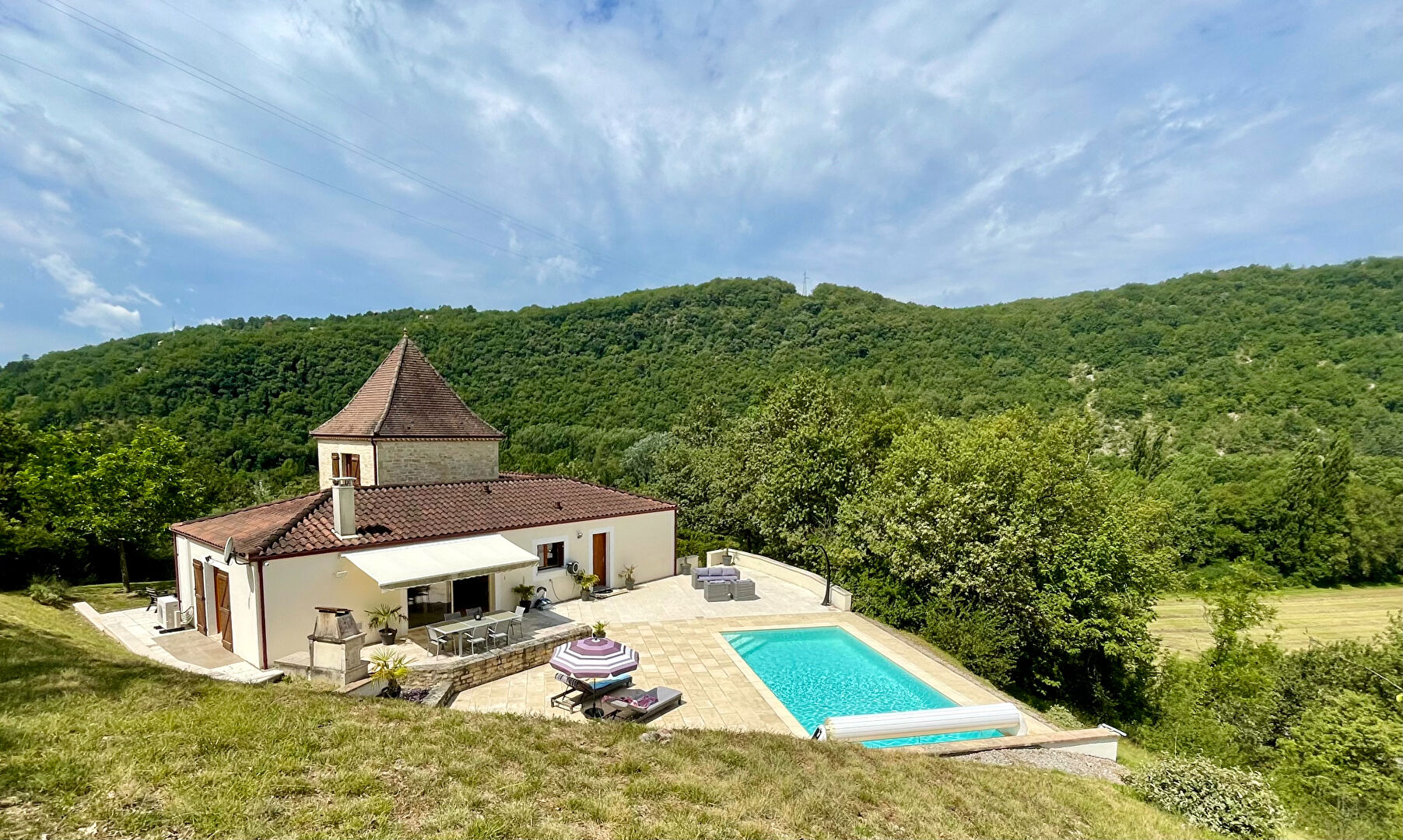 4 bedroom House (unspecified) For Sale
