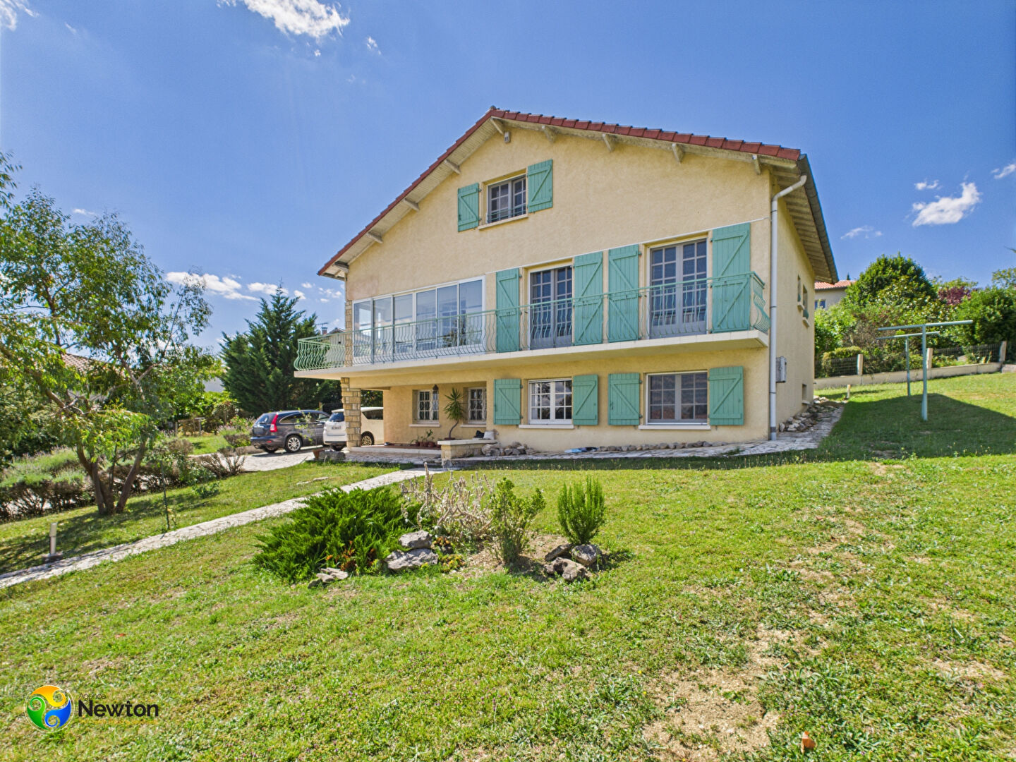 4 bedroom House (unspecified) For Sale