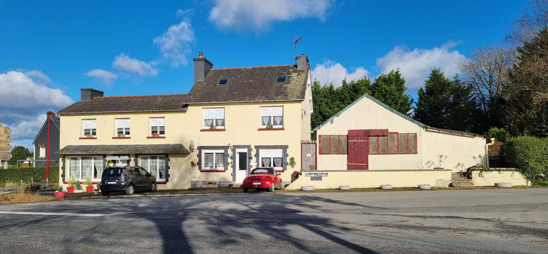 6 bedroom Detached house For Sale