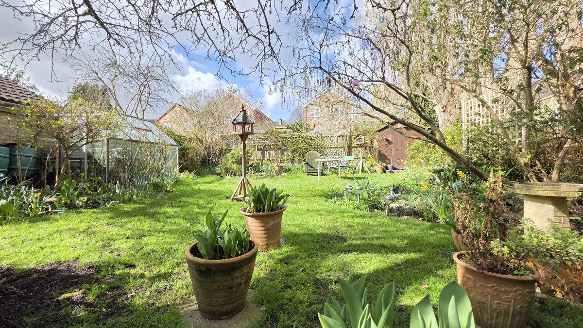4 bedroom House (unspecified) For Sale