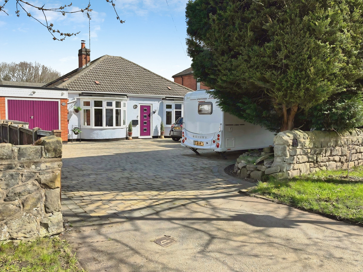 3 bedroom Detached house For Sale